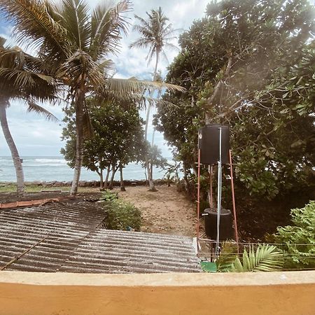 Together Beach House Midigama Exterior photo