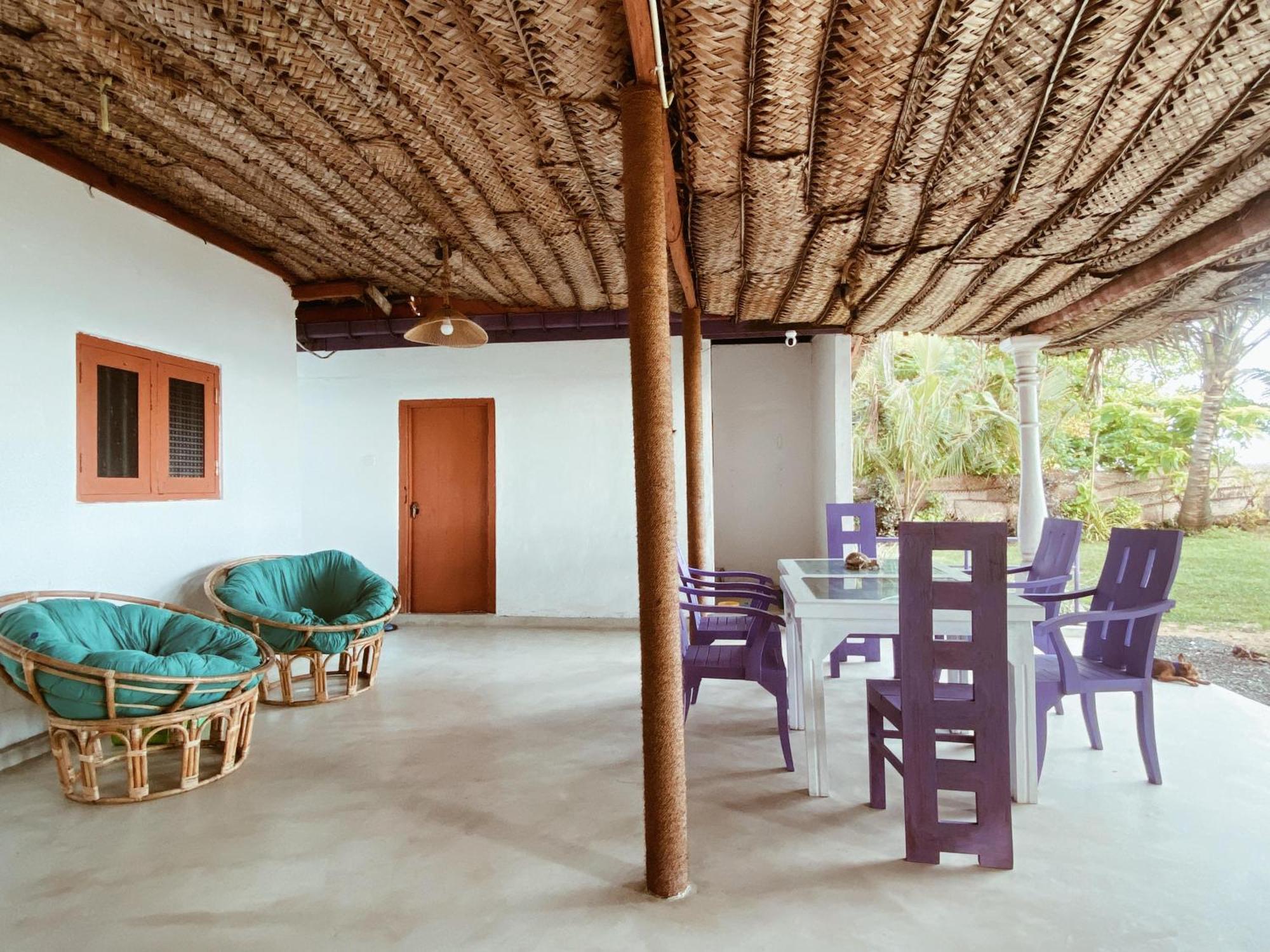 Together Beach House Midigama Exterior photo